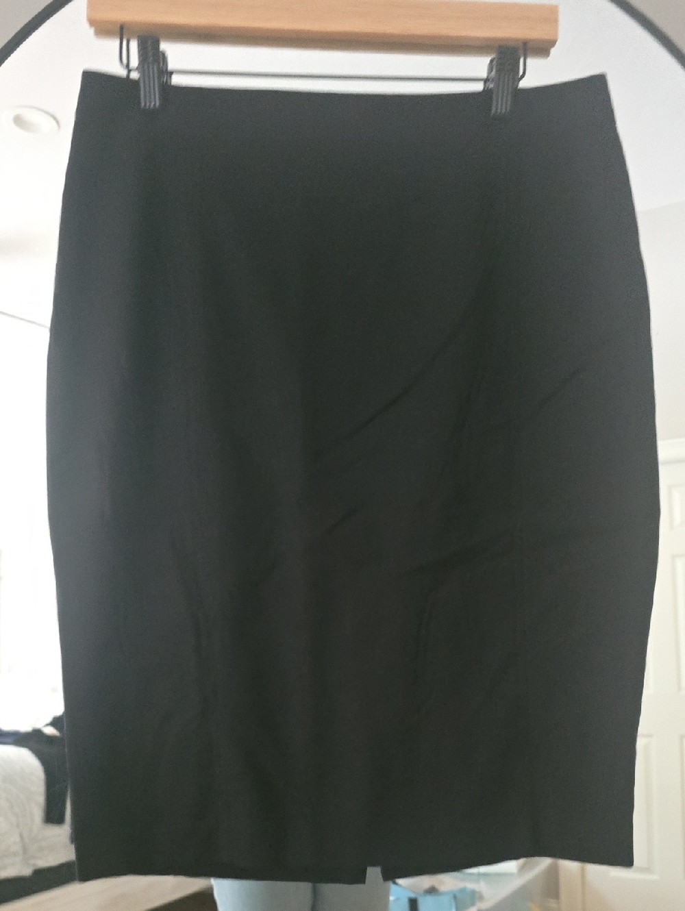 Ann Taylor Black Pencil Skirt - Sleek Office Staple